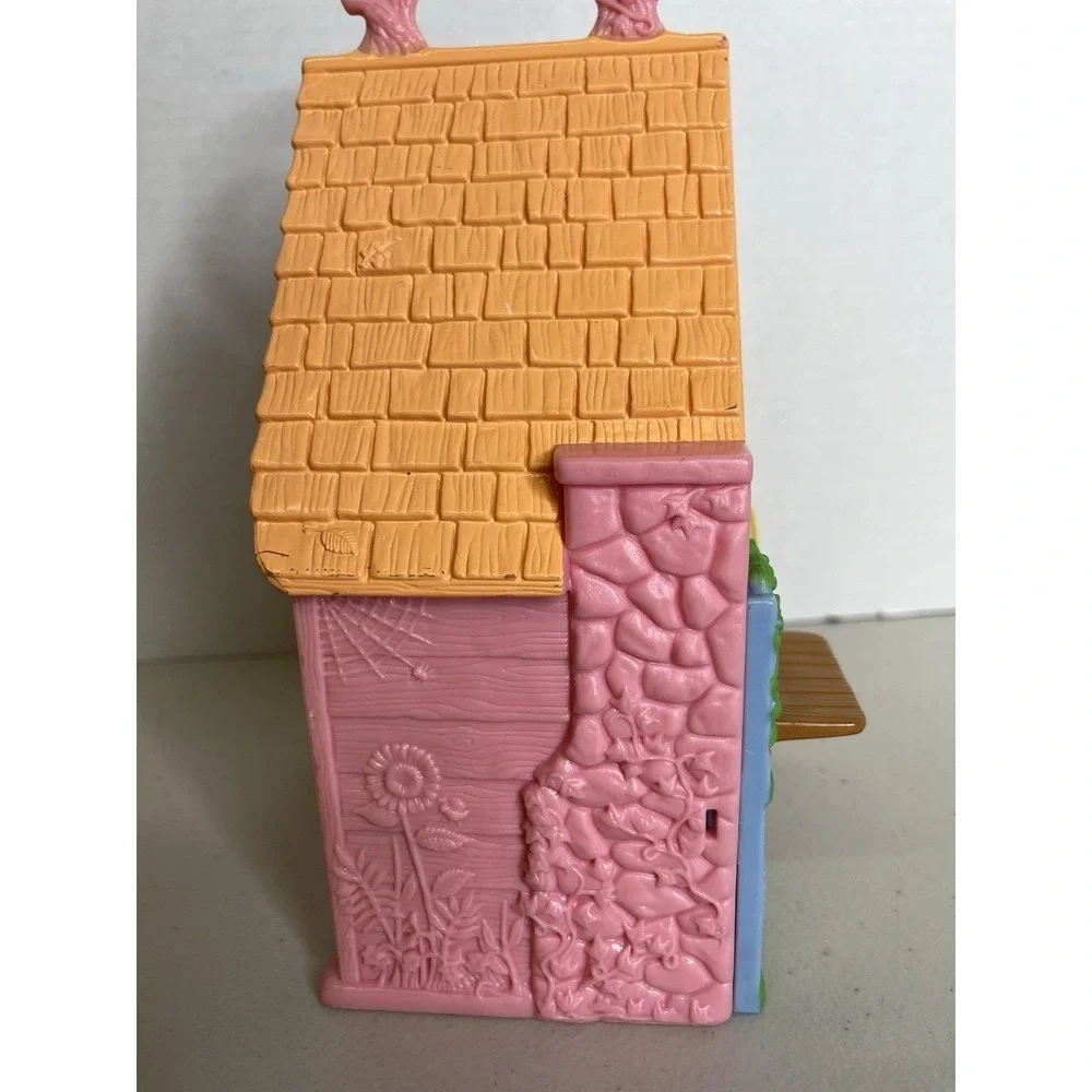 Fisher-Price camp cabin
